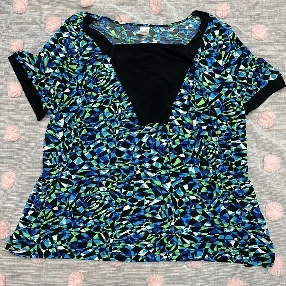 Plus size tops - Picture 10 of 11